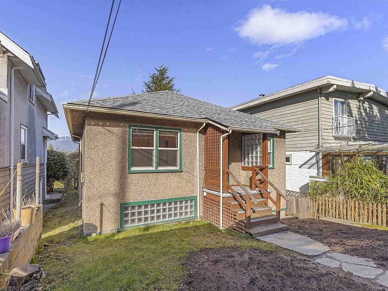 3910 W 10th Avenue