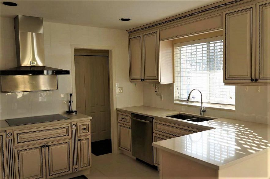 122 W 43rd Avenue