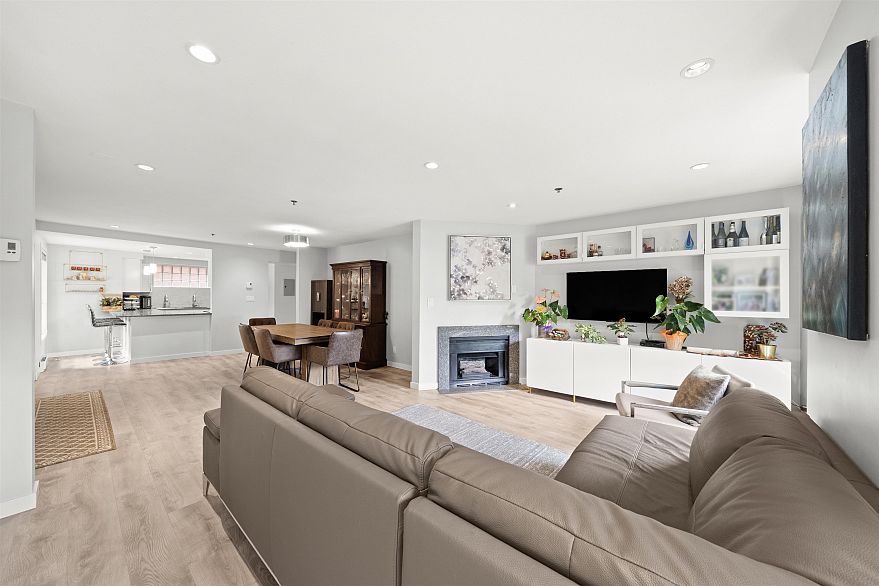 601 W 16th Avenue