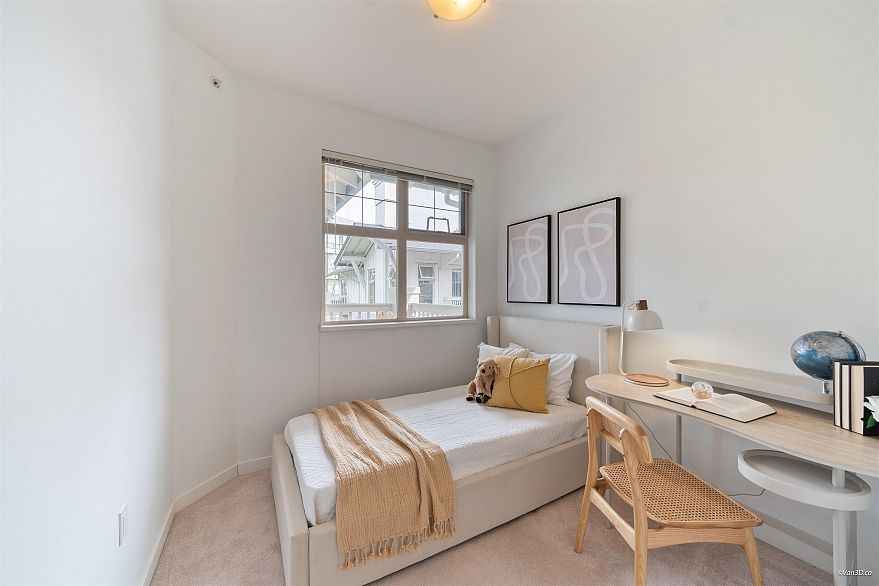 404 4883 Maclure Mews
