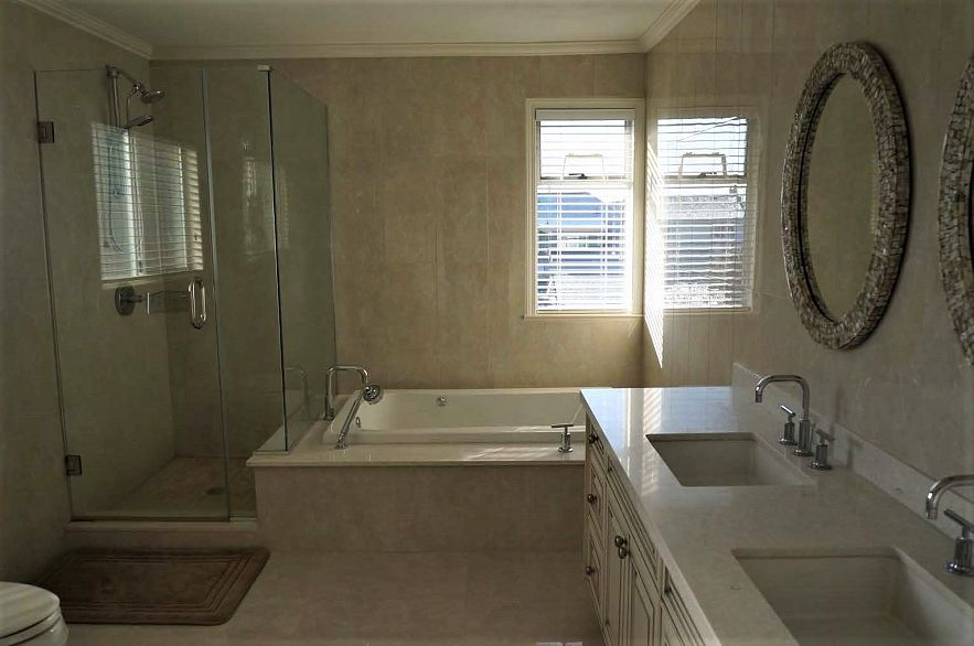 122 W 43rd Avenue