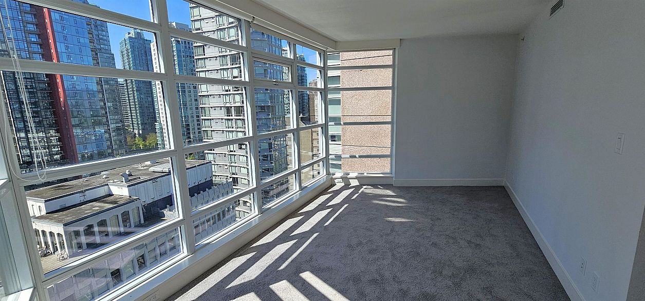 1904 1205 W Hastings Street