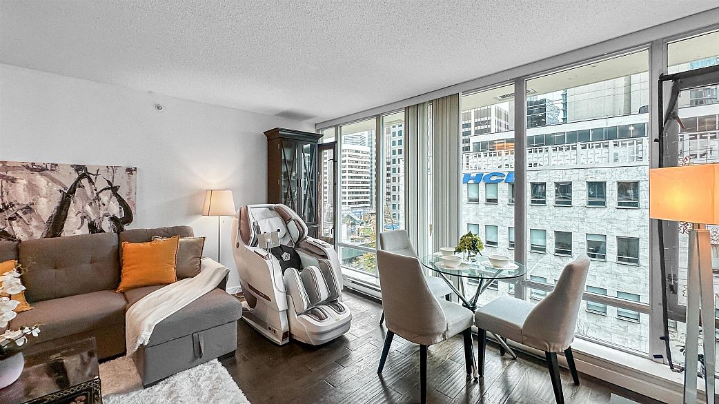 616 610 Granville Street