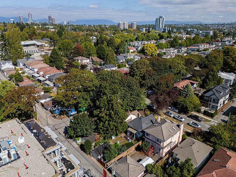 970 W 64th Avenue