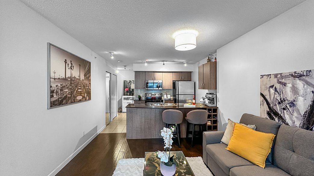 616 610 Granville Street