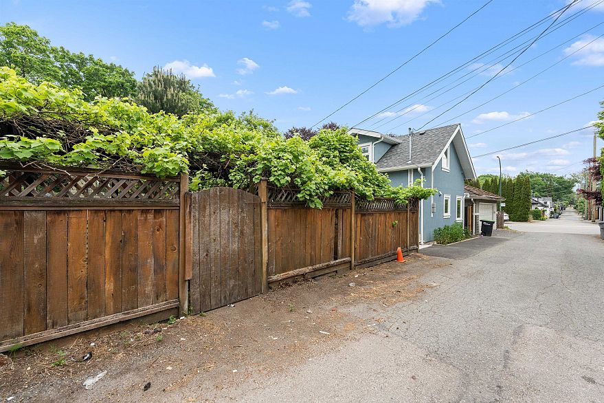 2820 W 13th Avenue