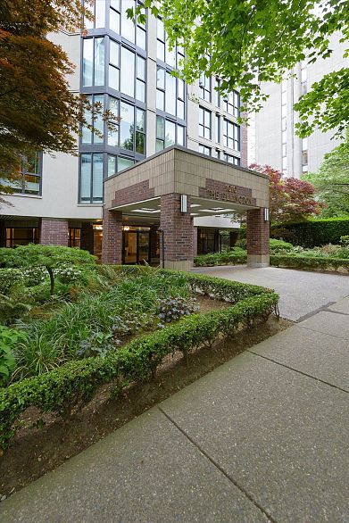 1203 1010 Burnaby Street