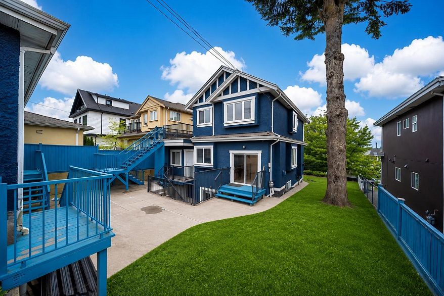 3394 Seaforth Drive