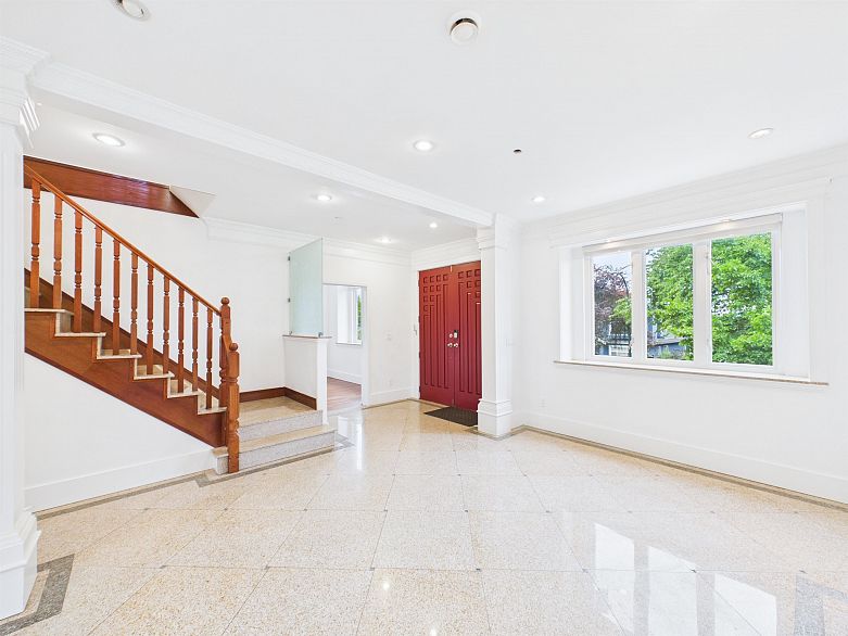 3394 Seaforth Drive