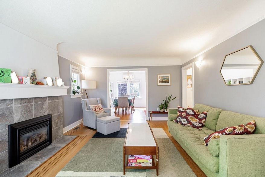 242 W 21st Avenue