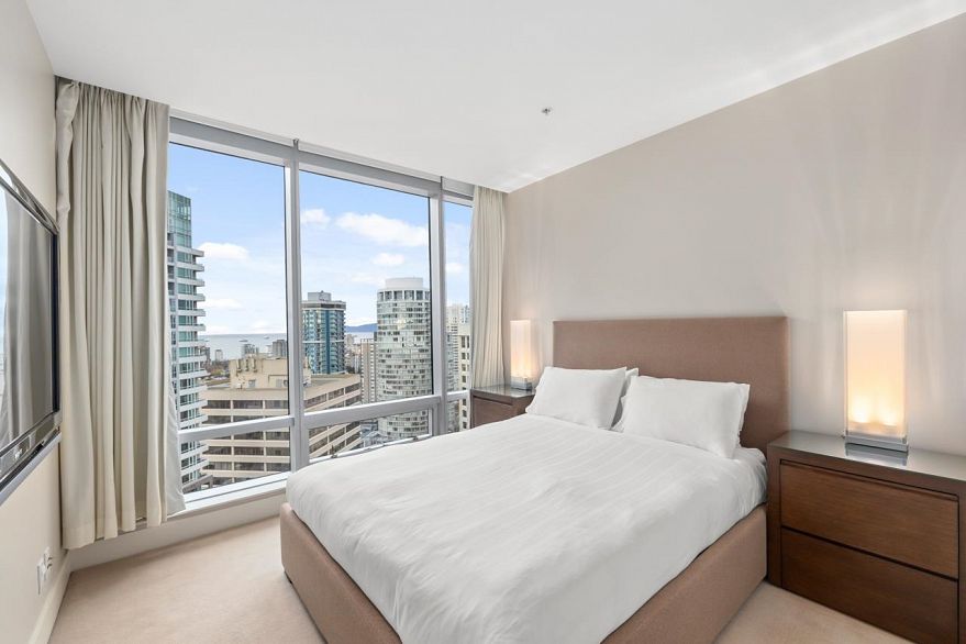 2601 1111 Alberni Street