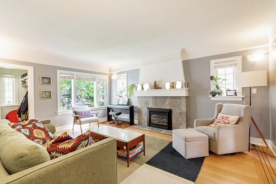 242 W 21st Avenue