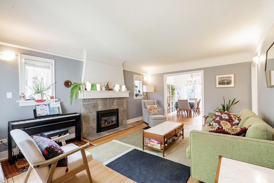 242 W 21st Avenue