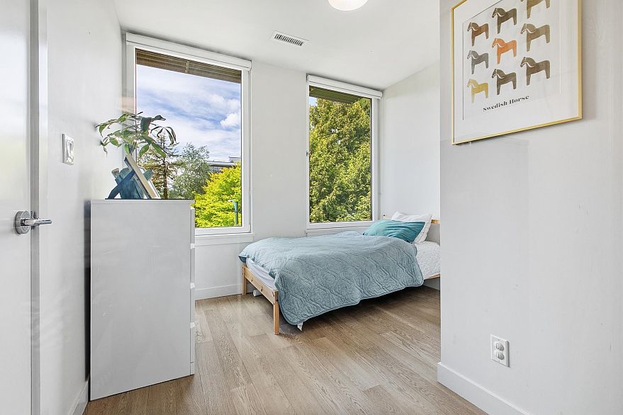 307 4488 Cambie Street