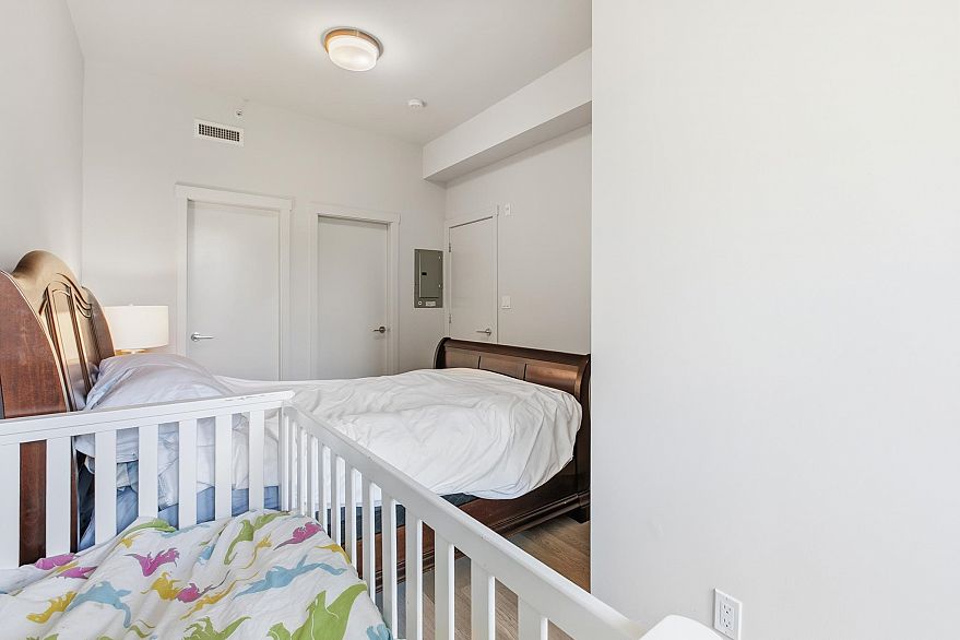 307 4488 Cambie Street