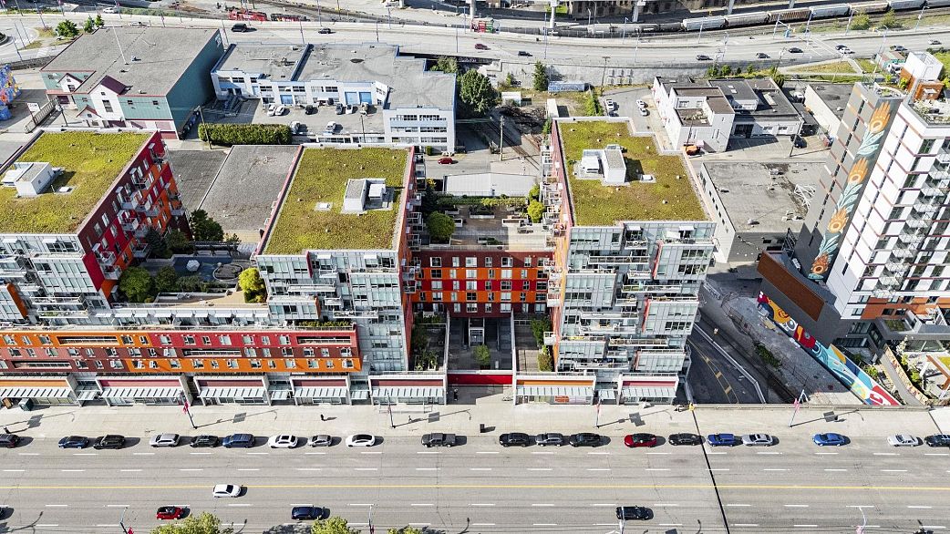 703 983 E Hastings Street