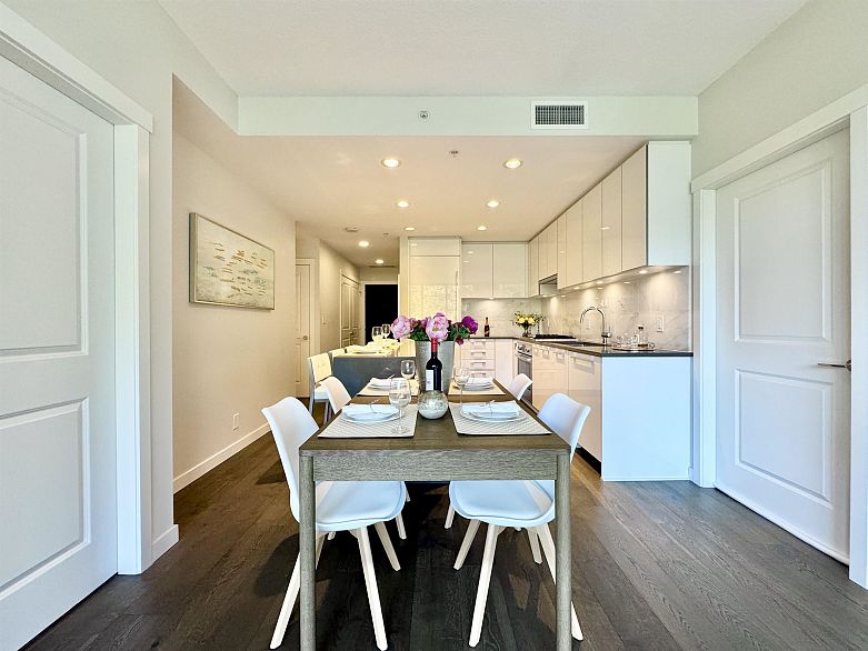 1307 3487 Binning Road