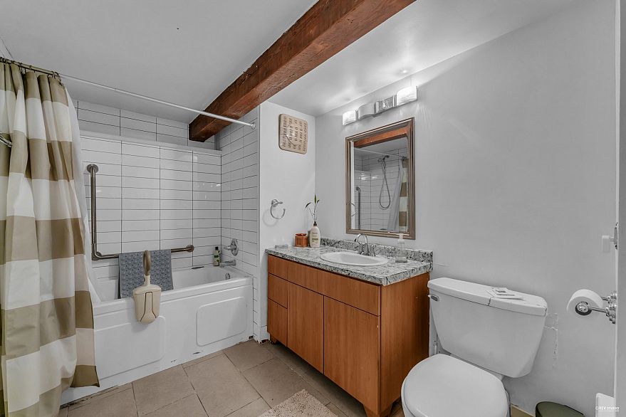 295 W 23rd Avenue