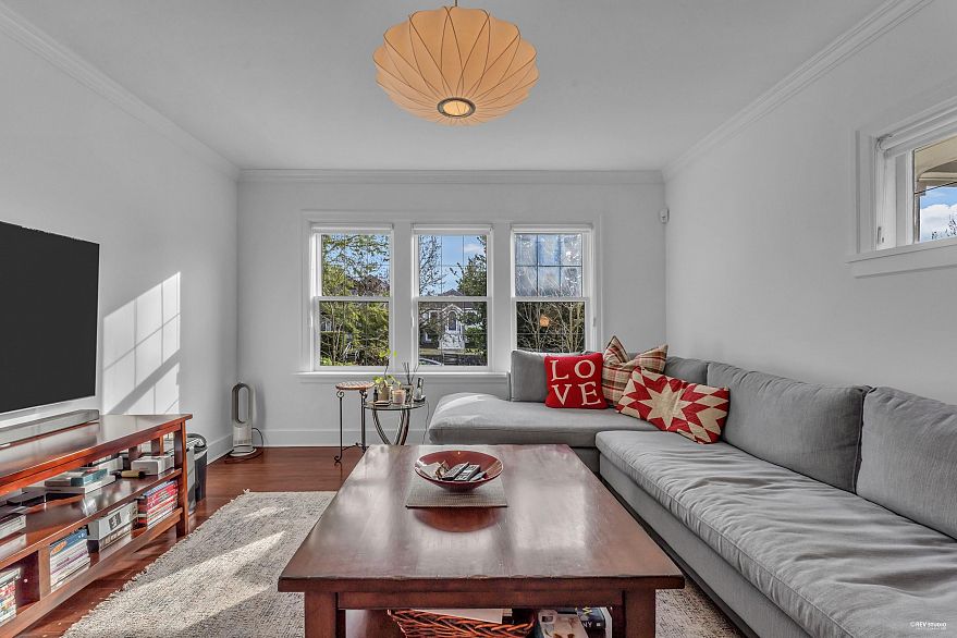 295 W 23rd Avenue
