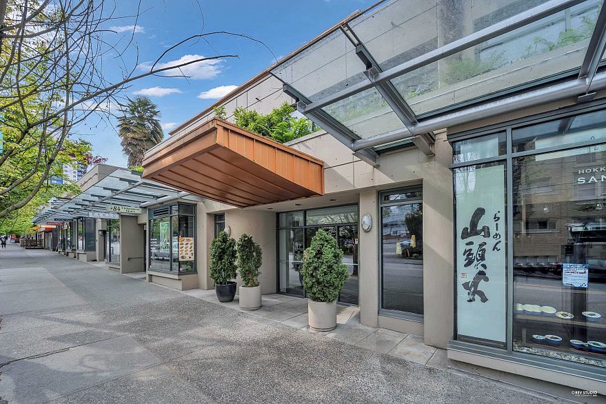 214 1688 Robson Street