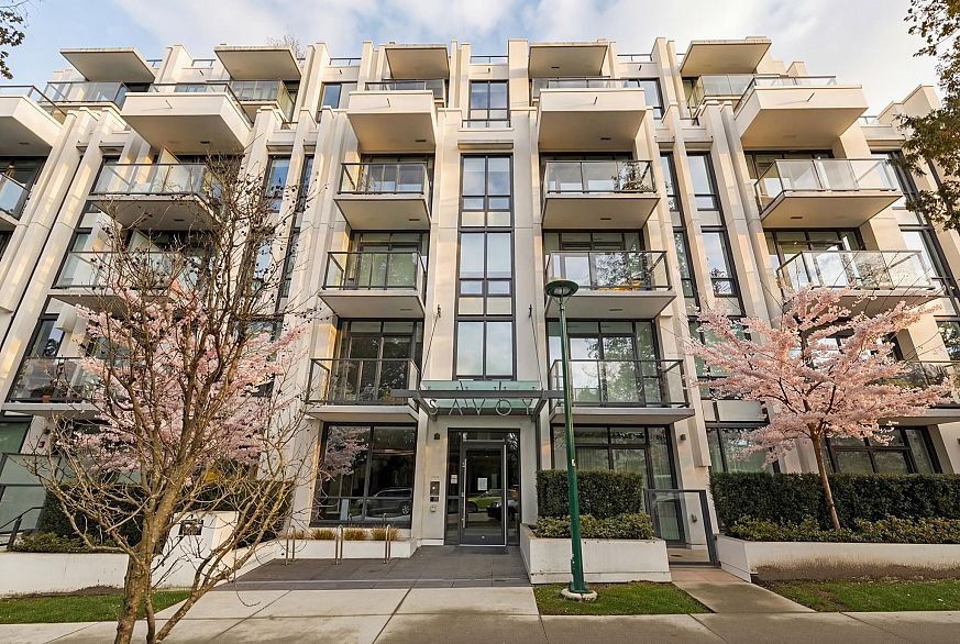 606 4240 Cambie Street