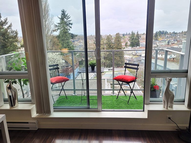 719 4818 Eldorado Mews