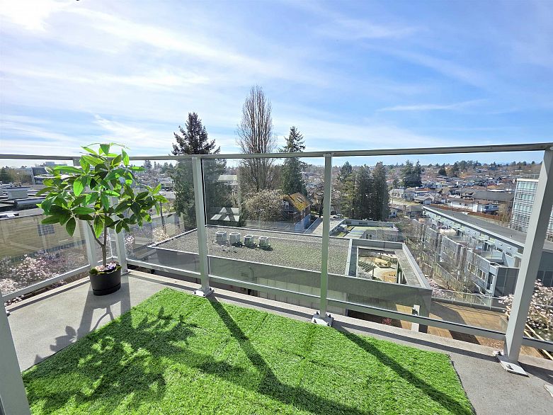 719 4818 Eldorado Mews