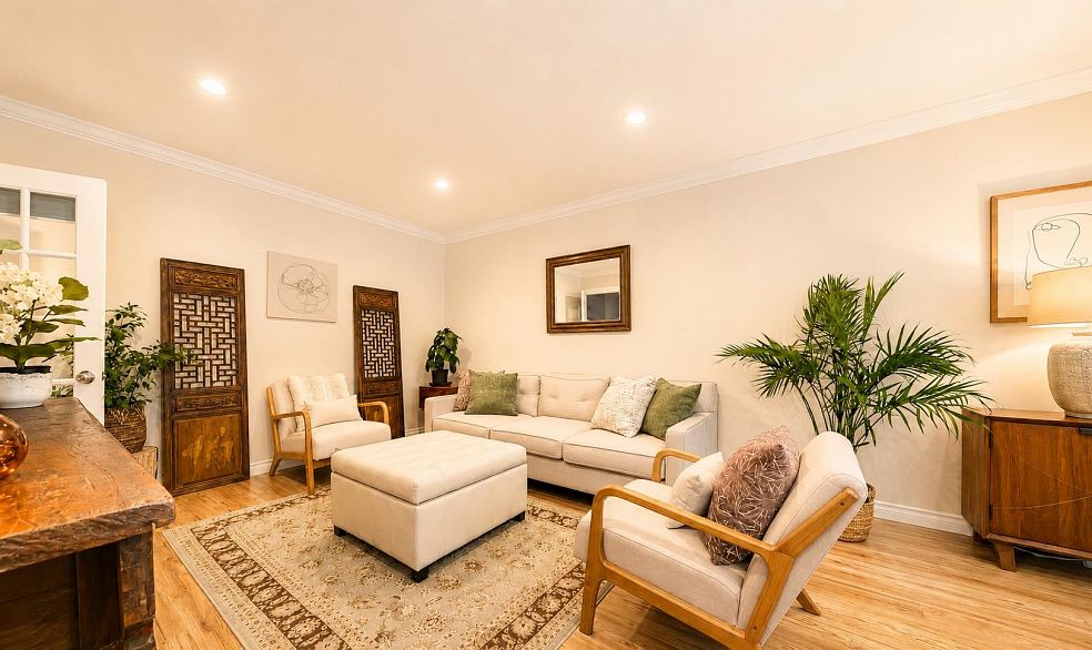 305 2430 Point Grey Road