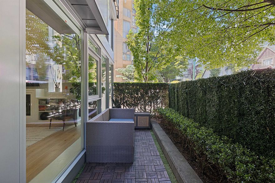 428 Helmcken Street