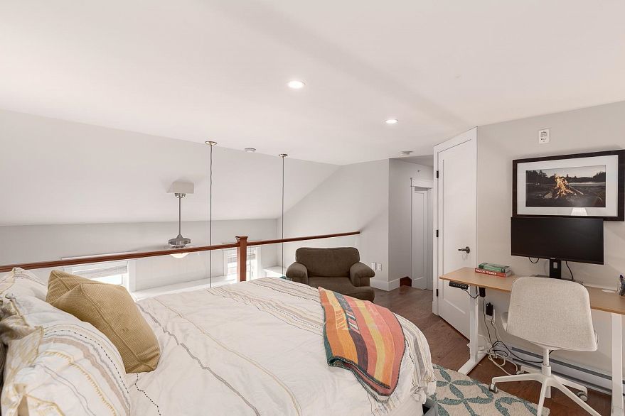 1077 Salsbury Drive