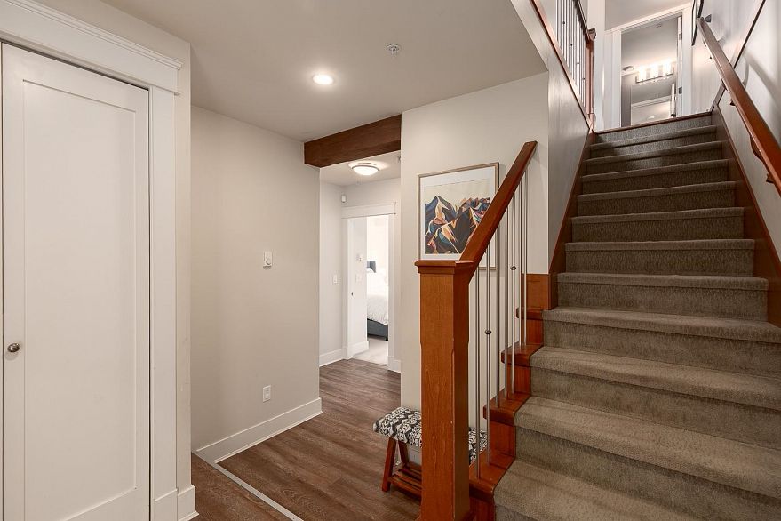 1077 Salsbury Drive
