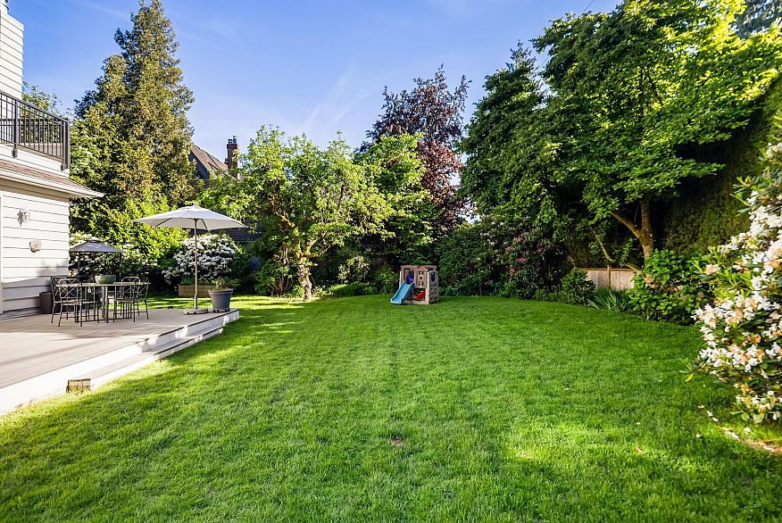 5425 Angus Drive