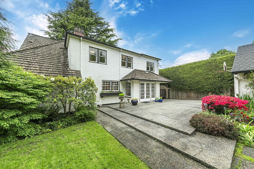 4388 Angus Drive