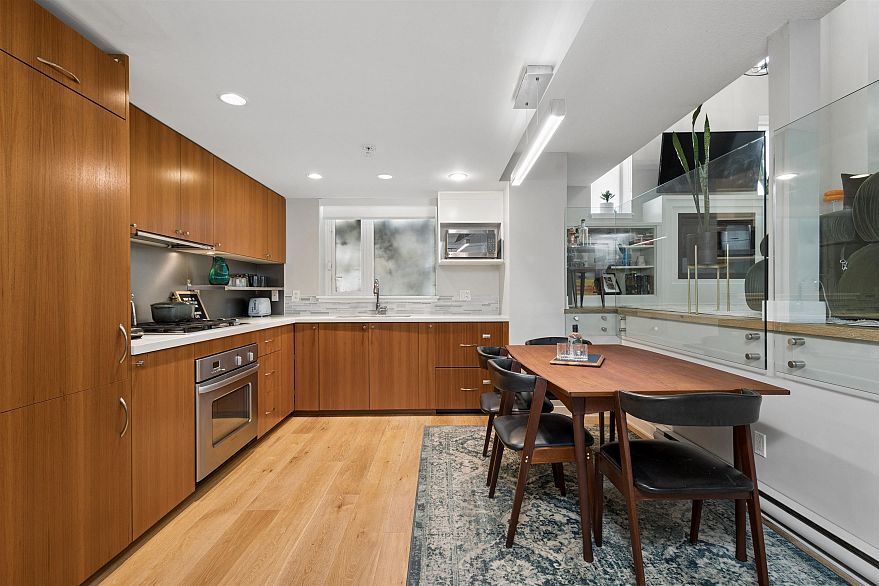 428 Helmcken Street
