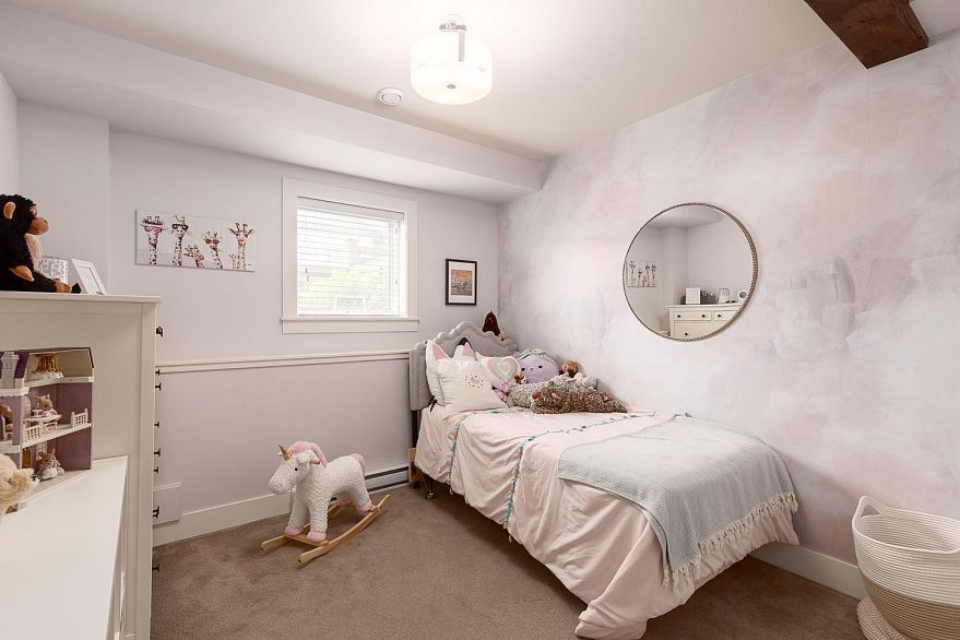 1077 Salsbury Drive