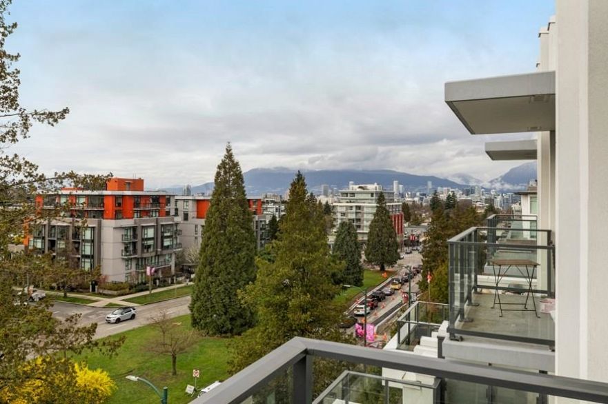 606 4240 Cambie Street