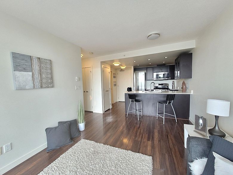 719 4818 Eldorado Mews