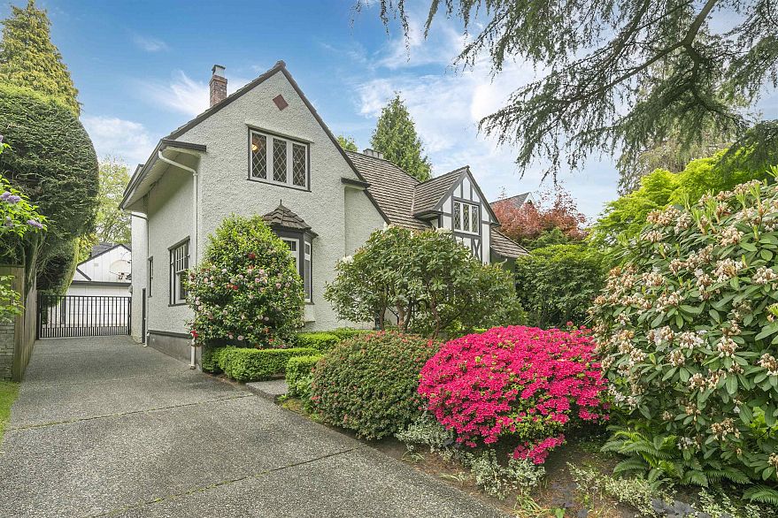 4388 Angus Drive