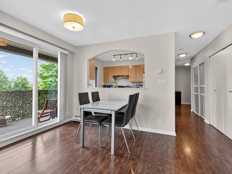 310 8495 Jellicoe Street