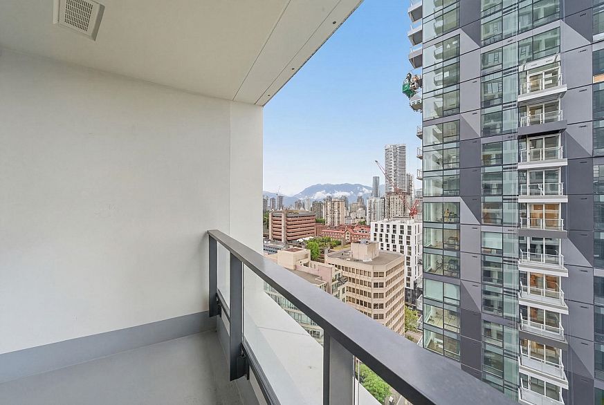 2606 1289 Hornby Street