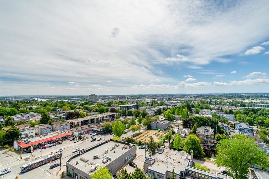 1705 8588 Cornish Street