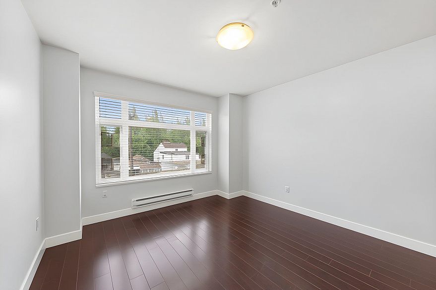 303 2745 E Hastings Street