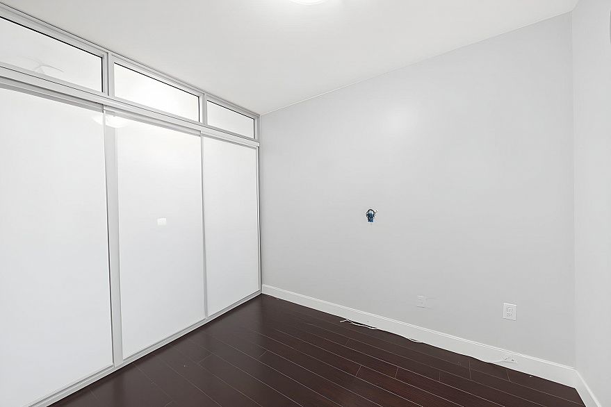 303 2745 E Hastings Street