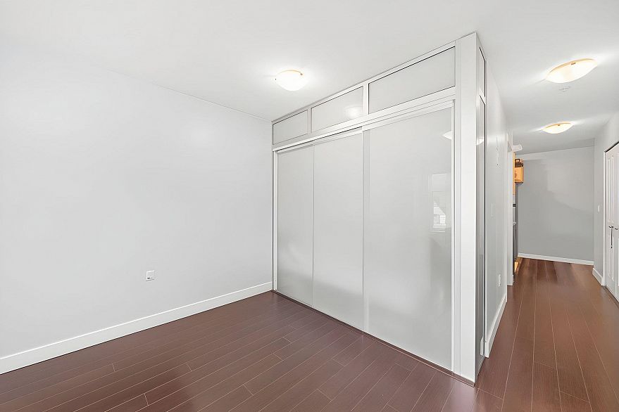 303 2745 E Hastings Street