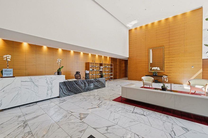 2908 1011 W Cordova Street