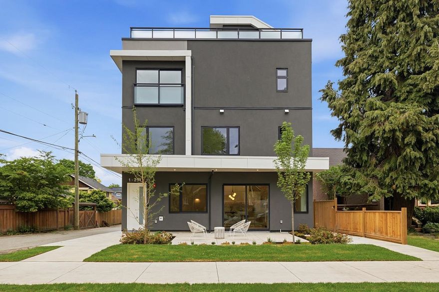 1 2509 Kitchener Street