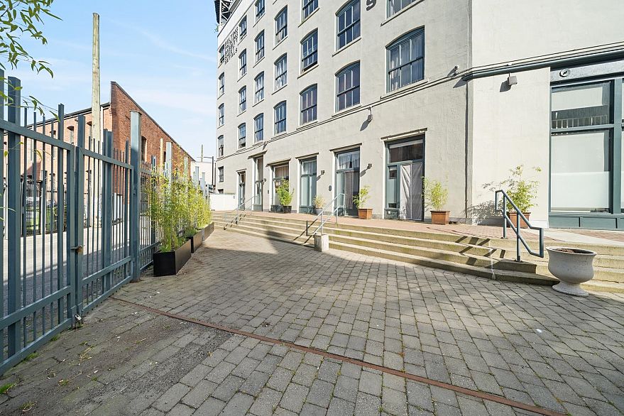 47 E Cordova Street