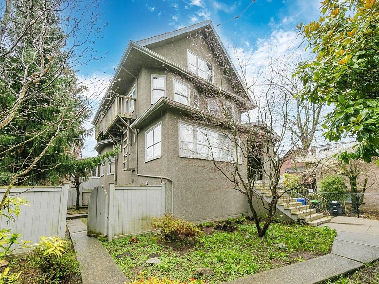 482 W 17th Avenue