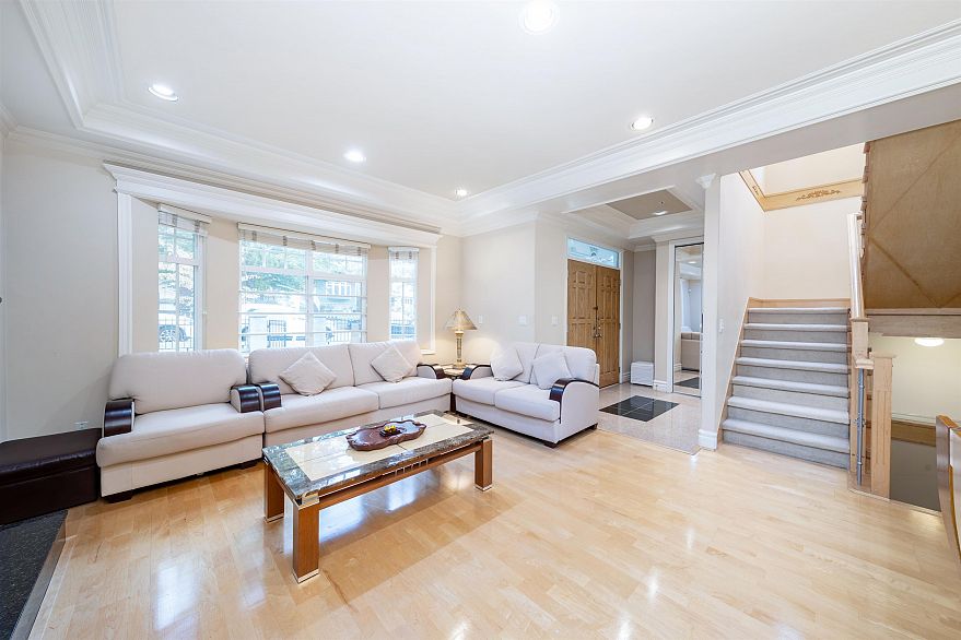 260 W 63rd Avenue