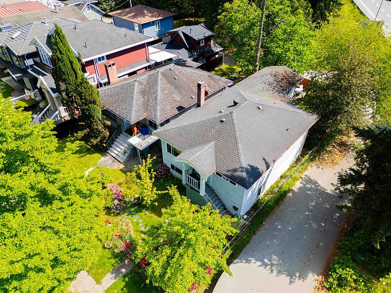3446 William Street